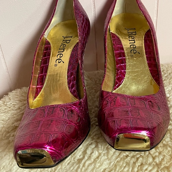 J . Renee size 9,5 man made leather pink gold pumps in excellent condition. - Picture 6 of 9